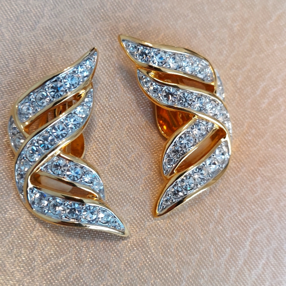 Gold Tone Rhinestone Clip on Earrings